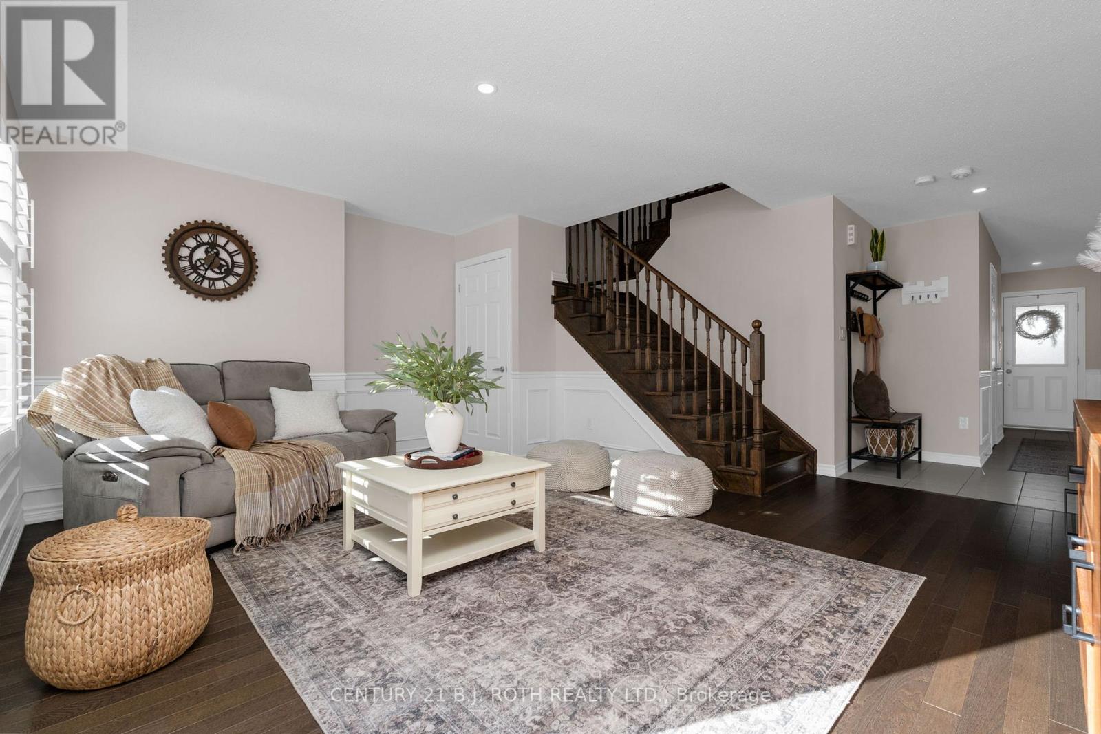 33 Westbury Way, Whitby, Ontario  L1M 0L9 - Photo 4 - E12743302