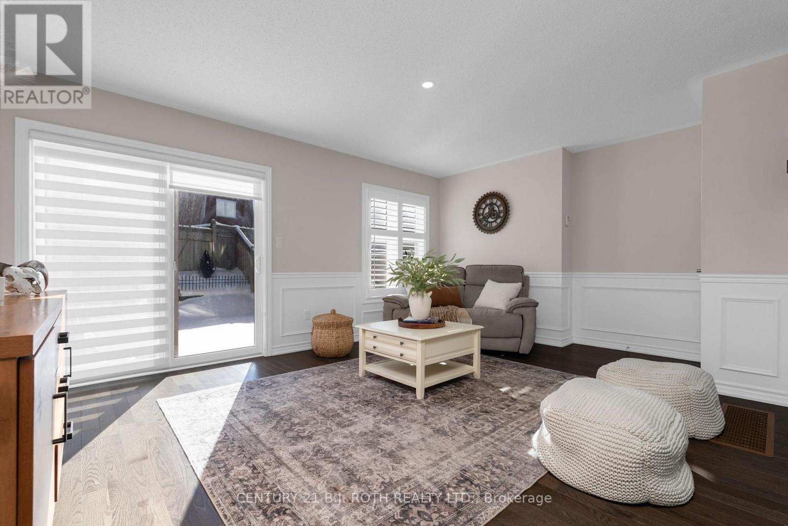 33 Westbury Way, Whitby, Ontario  L1M 0L9 - Photo 6 - E12743302