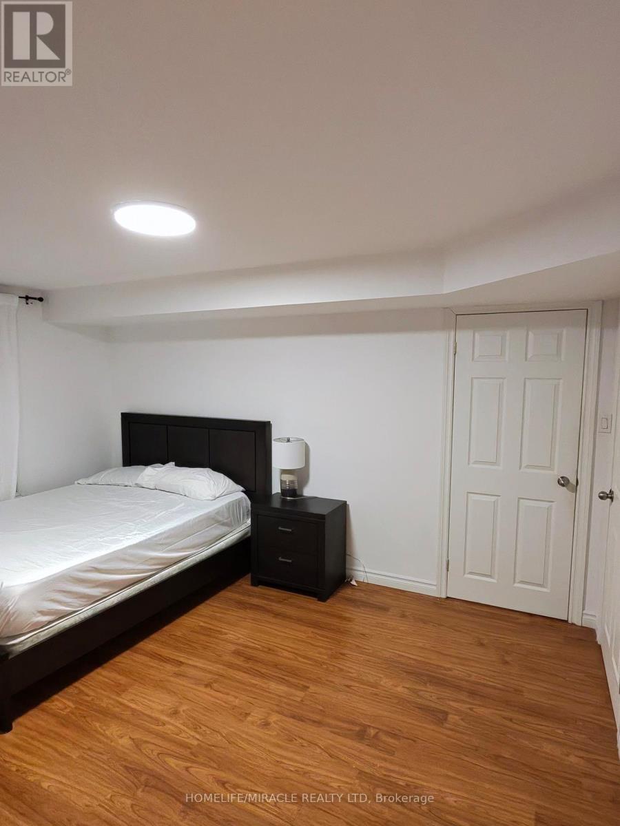 1760 Silverstone Crescent, Oshawa, Ontario  L1K 0V5 - Photo 4 - E12743388