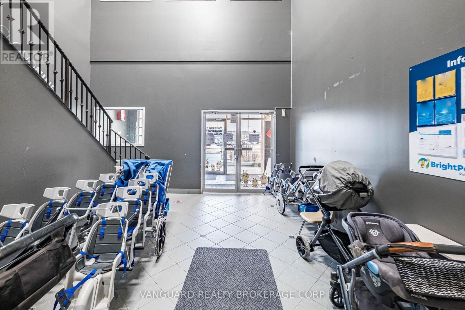 2nd Floor - 2077 Rutherford Road, Vaughan, Ontario  L4K 2N3 - Photo 7 - N12743262