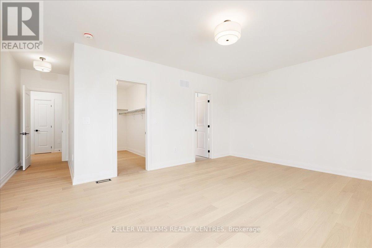 147 Lake Drive E, Georgina, Ontario  L4P 0S7 - Photo 23 - N12743318