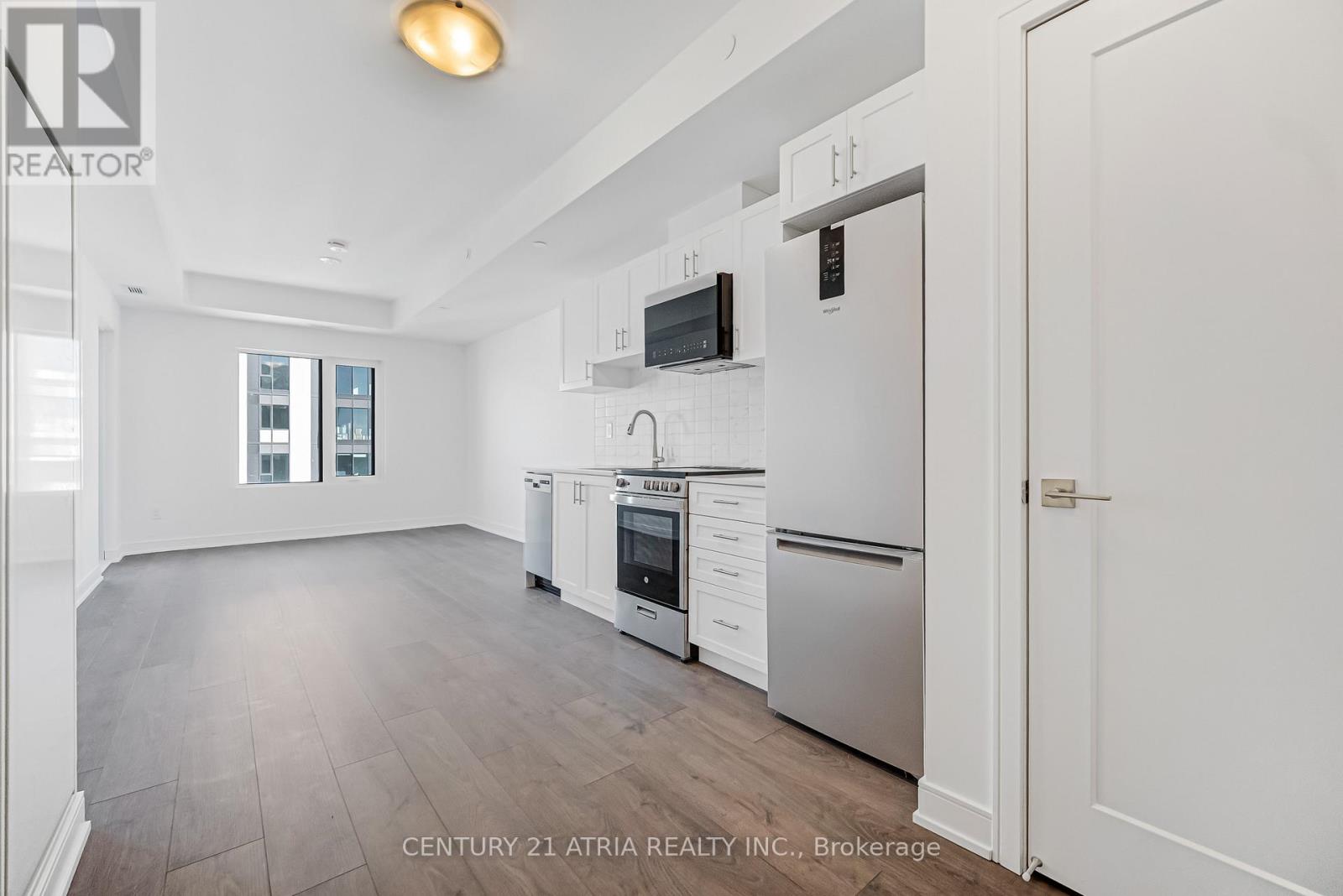 1307 - 705 Davis Drive, Newmarket, Ontario  L3T 0J1 - Photo 5 - N12743324