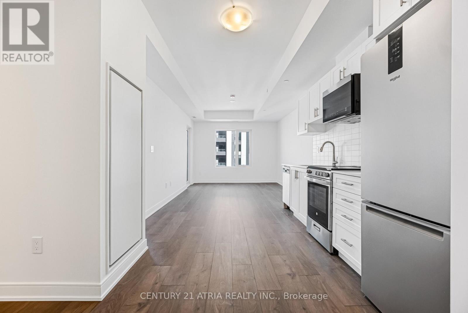 1307 - 705 Davis Drive, Newmarket, Ontario  L3T 0J1 - Photo 6 - N12743324