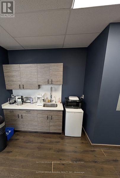 301 - 10376 Yonge Street, Richmond Hill, Ontario  L4C 3B8 - Photo 10 - N12743330