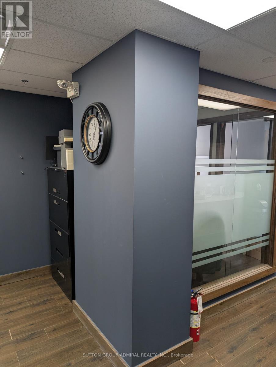 301 - 10376 Yonge Street, Richmond Hill, Ontario  L4C 3B8 - Photo 30 - N12743330