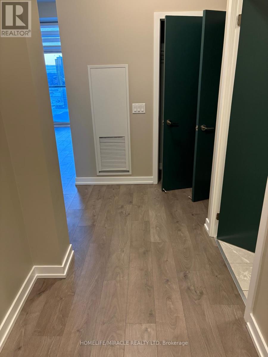 2401 - 55 Duke Street W, Kitchener, Ontario  N2H 0C9 - Photo 7 - X12742978