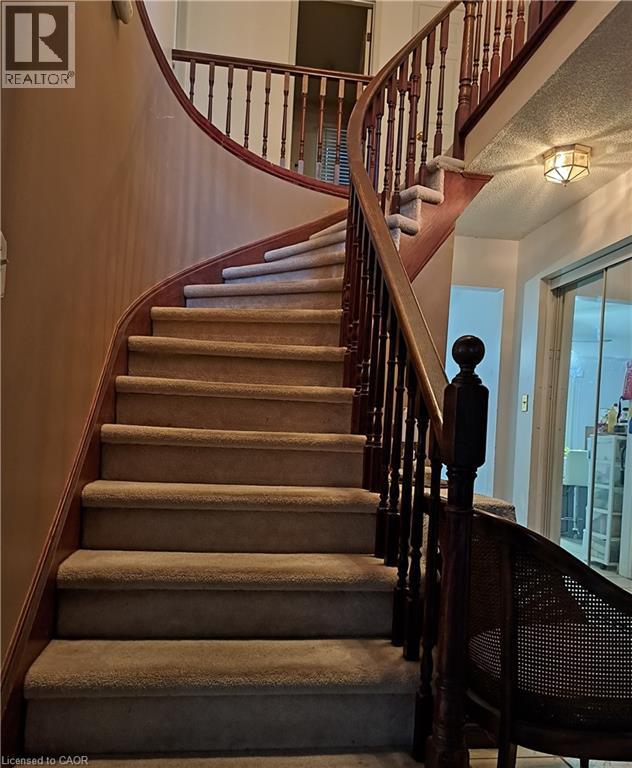 10 Jeanette Avenue, Grimsby, Ontario  L3M 5B8 - Photo 9 - 40801832