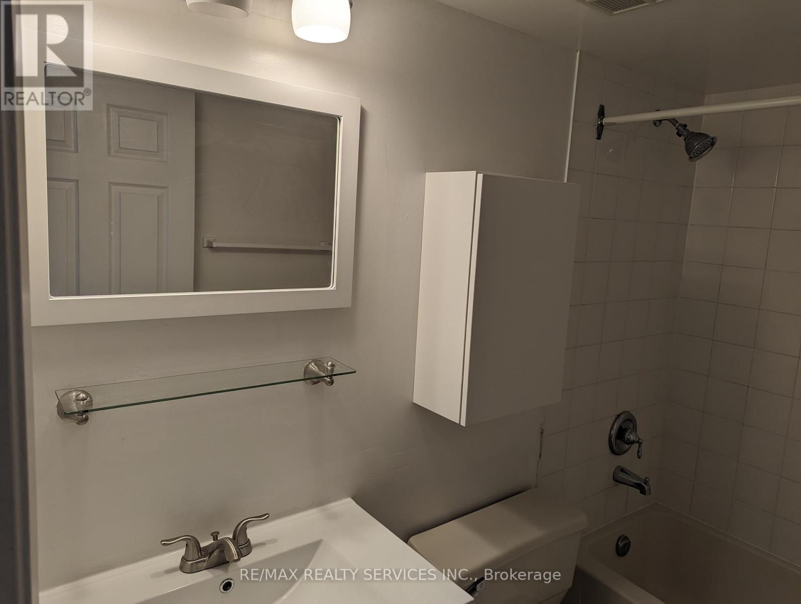 1206 - 330 Mill Street S, Brampton, Ontario  L6Y 3V3 - Photo 32 - W12743264