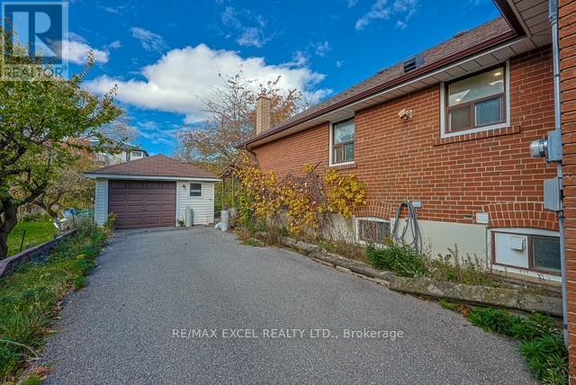 90 Flamborough Drive E, Toronto, Ontario  M6M 2R8 - Photo 3 - W12743314