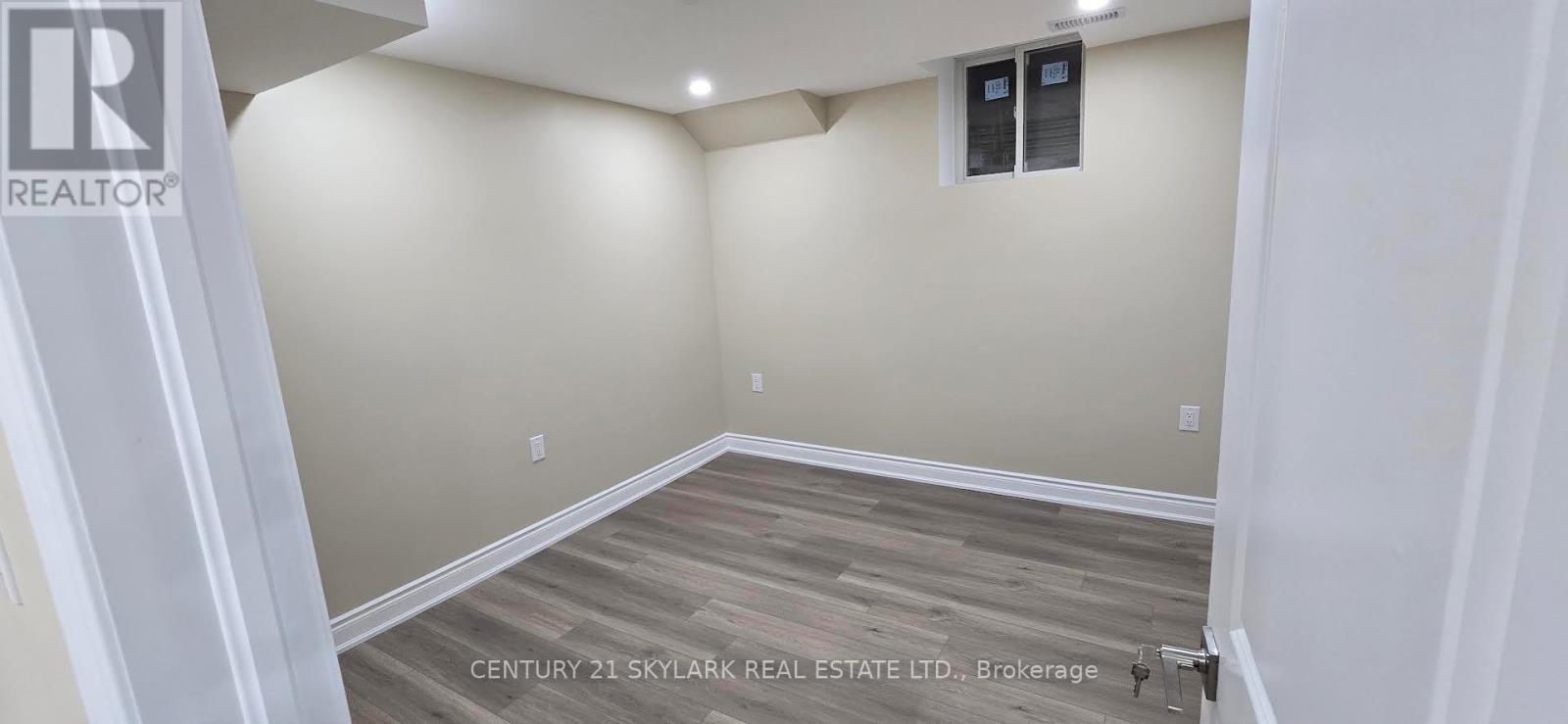 Lower Level - 1282 Hilton Lane, Oakville, Ontario  L6M 2V2 - Photo 8 - W12743316