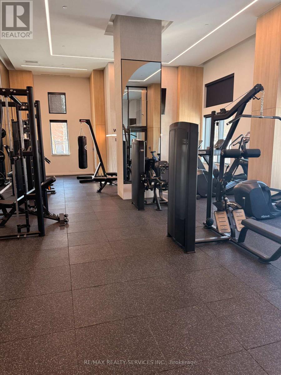 412 - 2088 James Street, Burlington, Ontario  L7R 0H2 - Photo 4 - W12743322