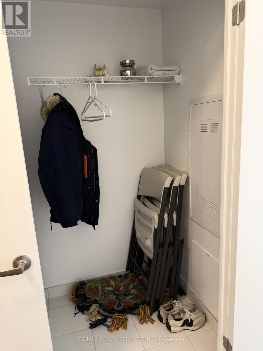 412 - 2088 James Street, Burlington, Ontario  L7R 0H2 - Photo 9 - W12743322