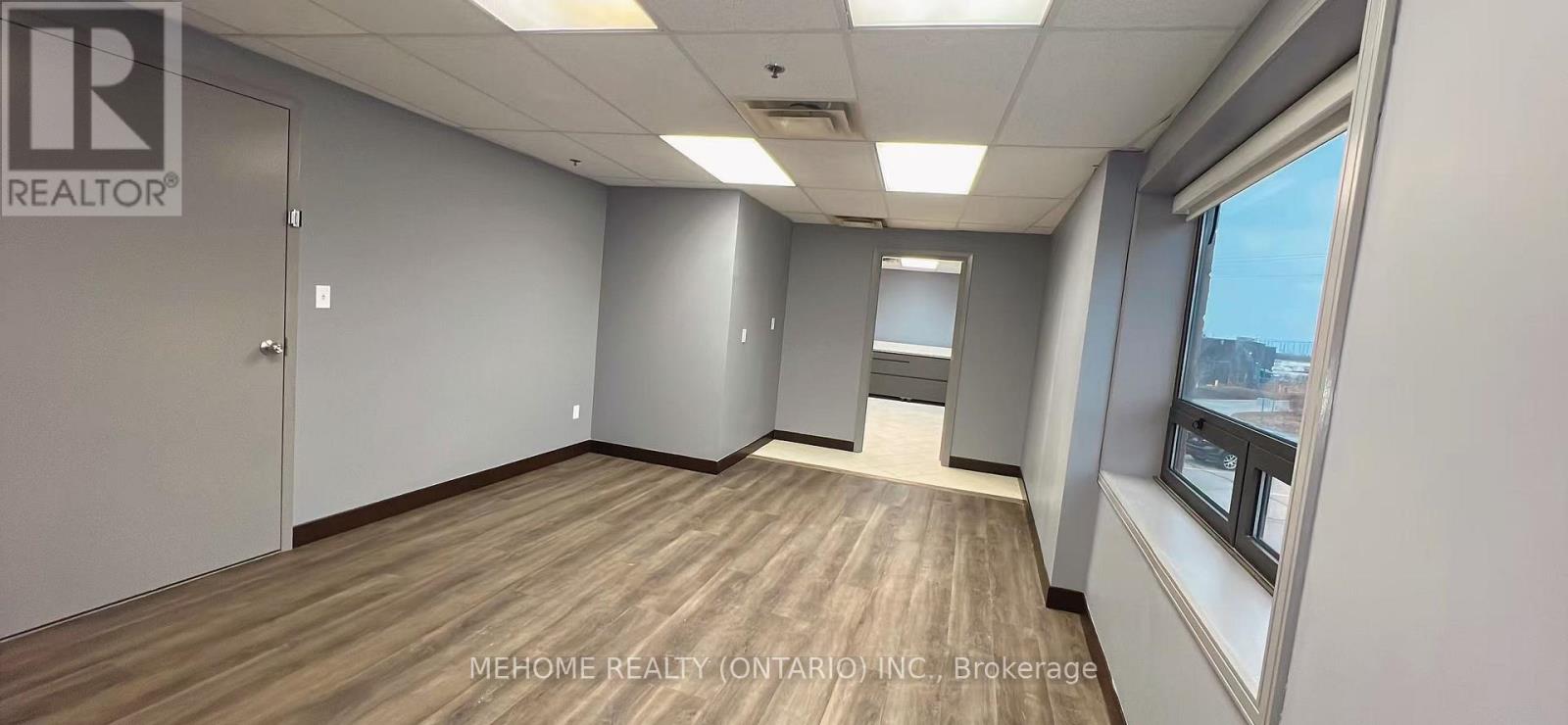 217 - 1131 Invicta Drive, Oakville, Ontario  L6H 4M1 - Photo 7 - W12743334