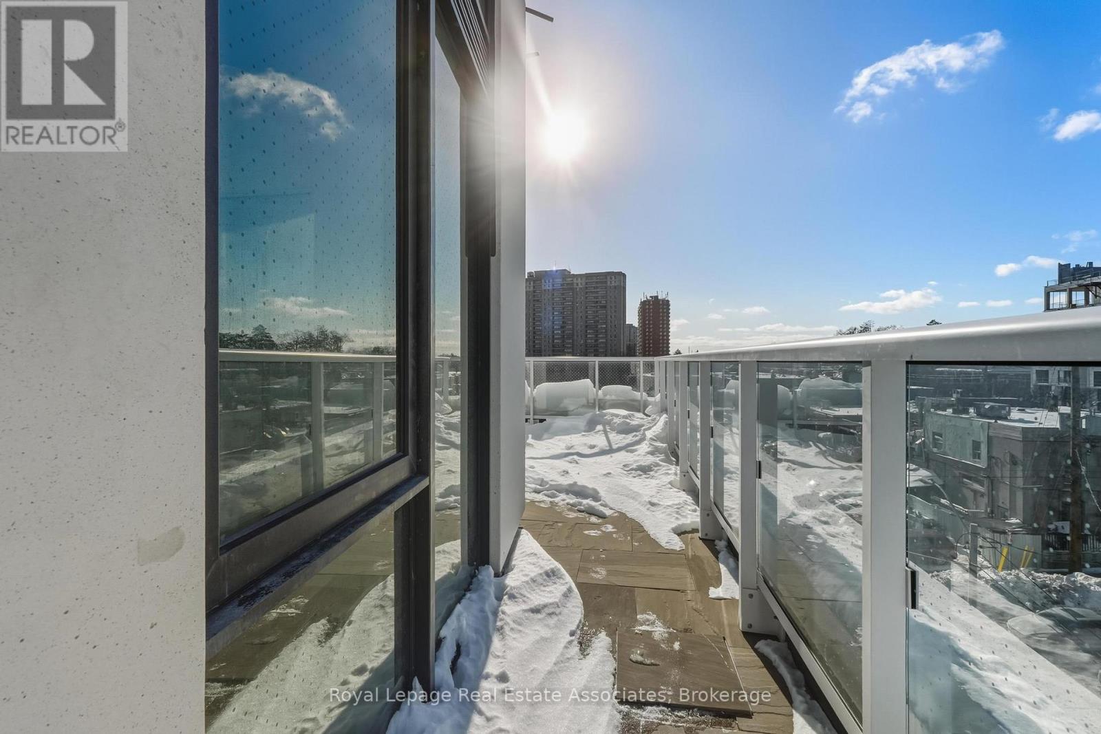 512 - 25 Cordova Avenue, Toronto, Ontario  M9A 0E5 - Photo 16 - W12743358