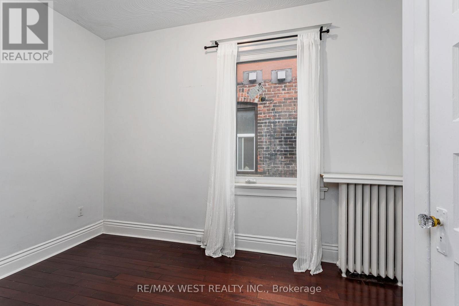 328 High Park Avenue, Toronto, Ontario  M6P 2S7 - Photo 8 - W12743360