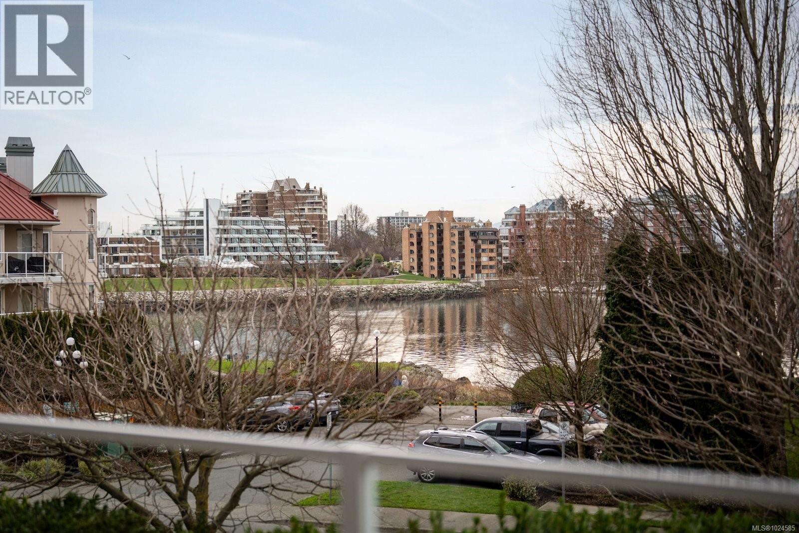 109 68 Songhees Rd, Victoria, British Columbia  V9A 0A3 - Photo 11 - 1024585