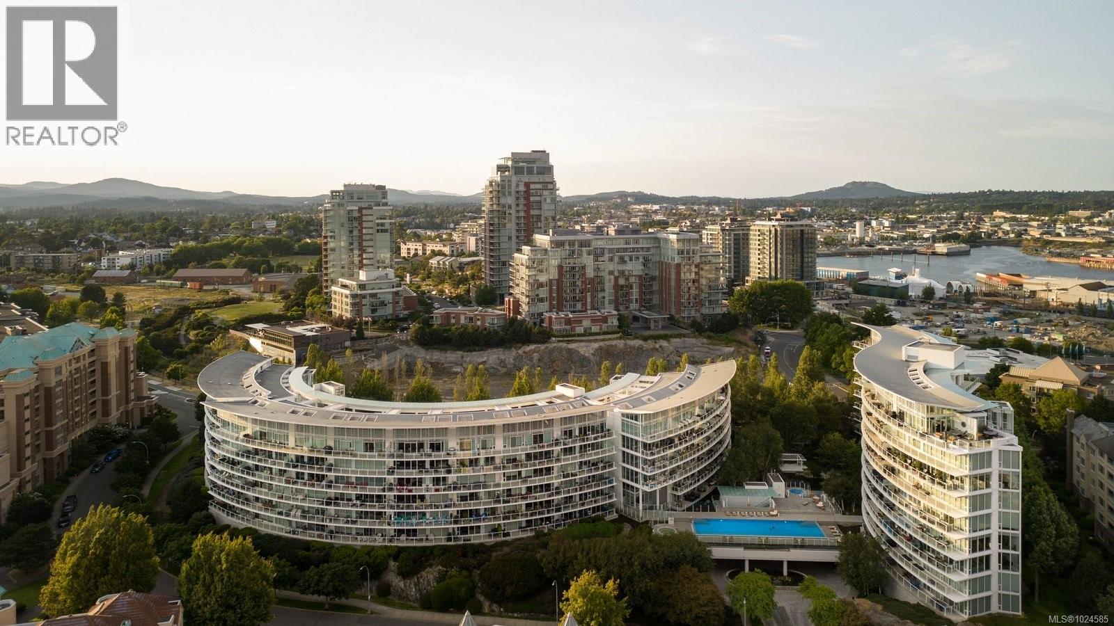 109 68 Songhees Rd, Victoria, British Columbia