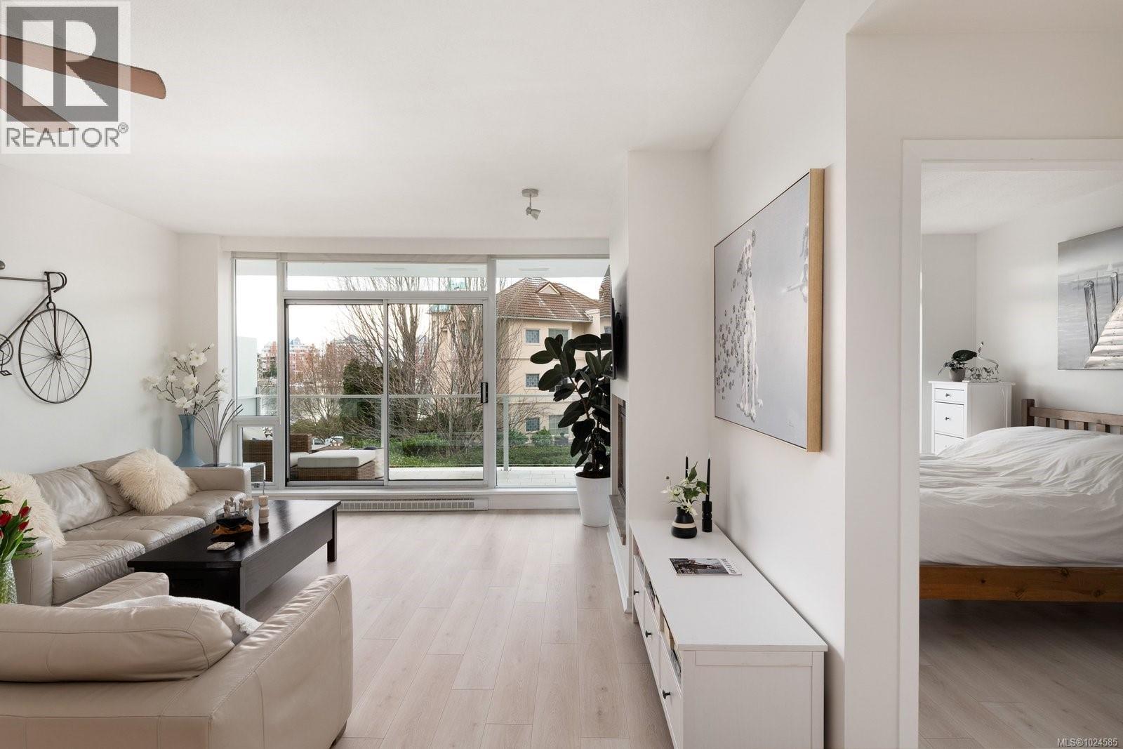 109 68 Songhees Rd, Victoria, British Columbia  V9A 0A3 - Photo 6 - 1024585