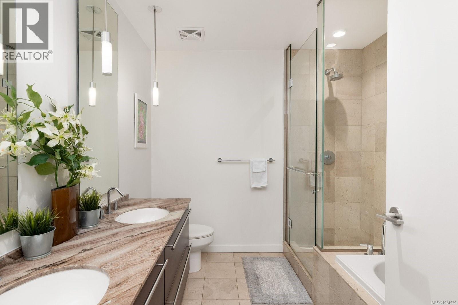 109 68 Songhees Rd, Victoria, British Columbia  V9A 0A3 - Photo 21 - 1024585