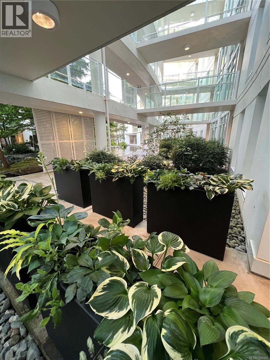 109 68 Songhees Rd, Victoria, British Columbia  V9A 0A3 - Photo 31 - 1024585