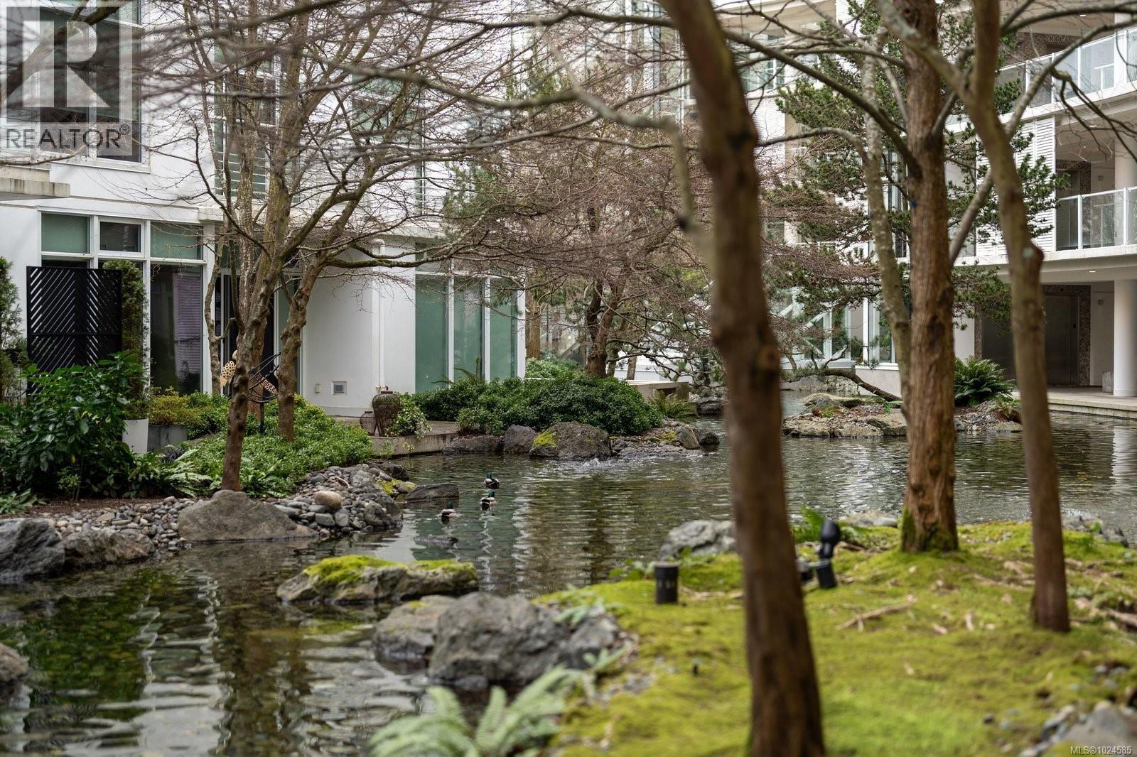 109 68 Songhees Rd, Victoria, British Columbia  V9A 0A3 - Photo 33 - 1024585