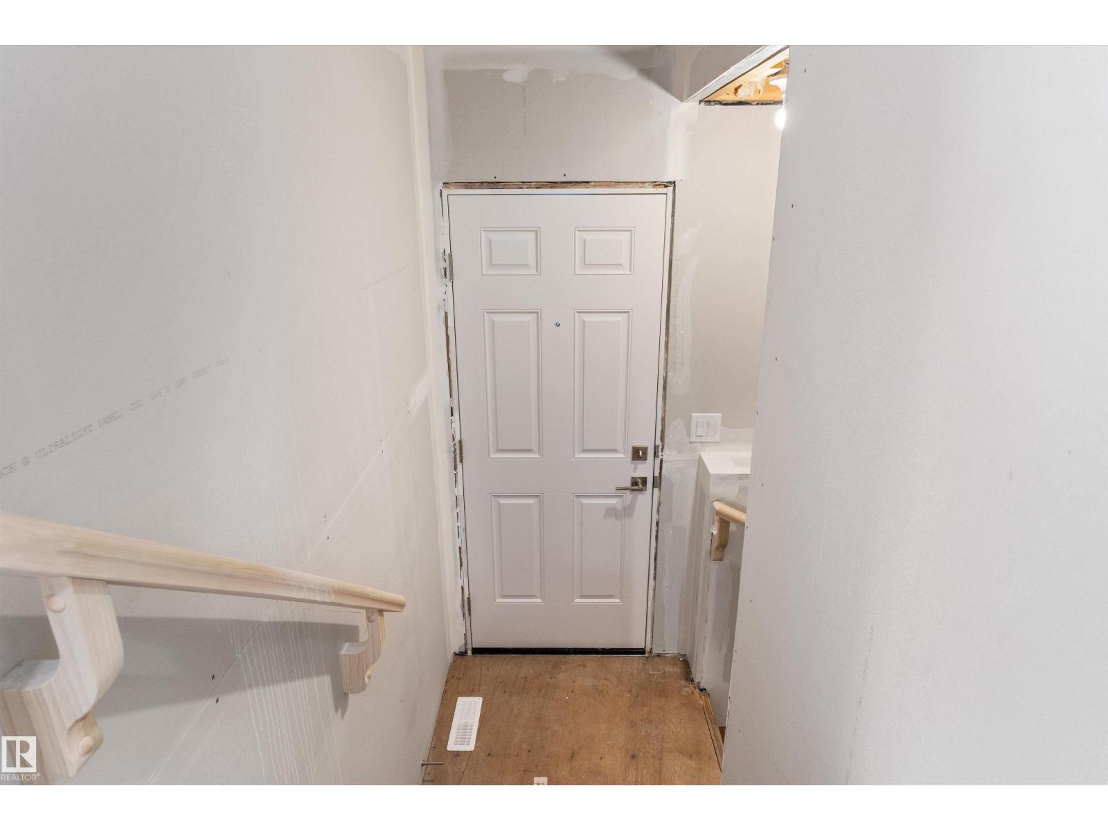 919 19 Av Nw, Edmonton, Alberta  T6T 2X4 - Photo 32 - E4471654