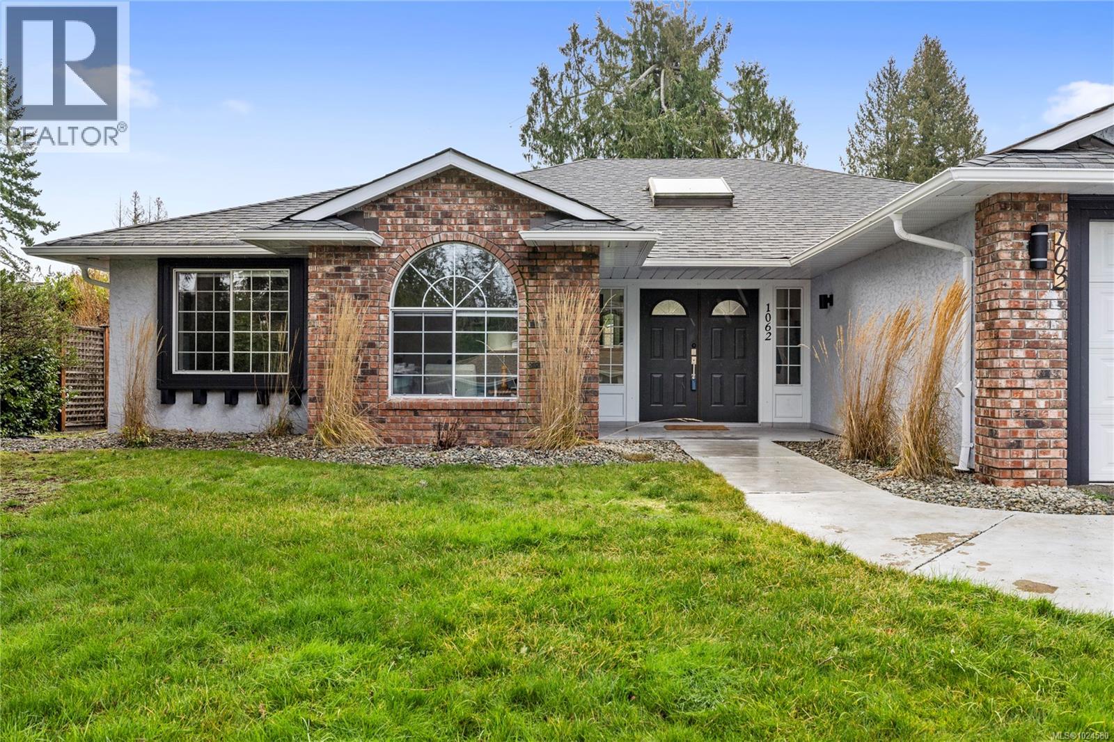 1062 Pekin Pl, Qualicum Beach, British Columbia V9K 1E3 - Photo 3 - 1024580