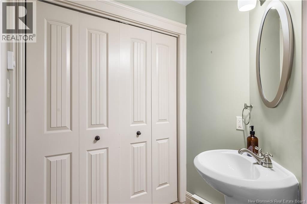 125 Belle Foret, Dieppe, New Brunswick  E1A 9E6 - Photo 11 - NB132945