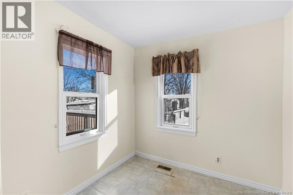 195 Second Avenue, Moncton, New Brunswick  E1C 7Y5 - Photo 15 - NB132936