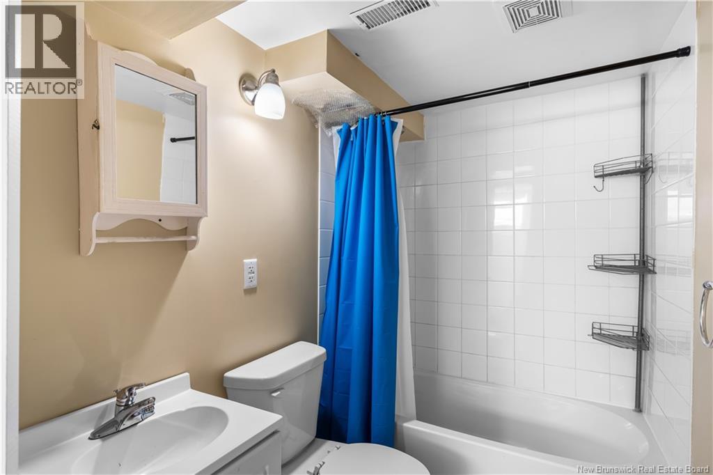 195 Second Avenue, Moncton, New Brunswick  E1C 7Y5 - Photo 20 - NB132936