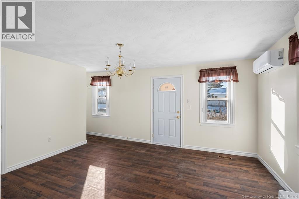 195 Second Avenue, Moncton, New Brunswick  E1C 7Y5 - Photo 4 - NB132936