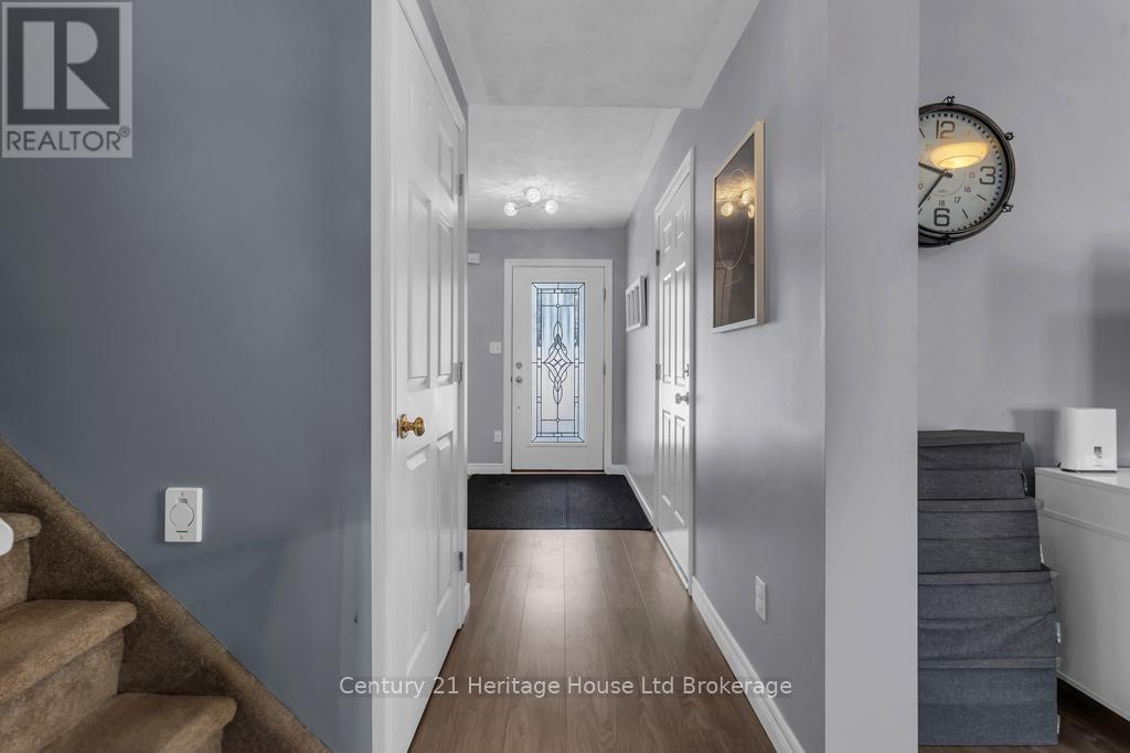 216 Thames Street N, Ingersoll, Ontario  N5C 3E4 - Photo 5 - X12743436