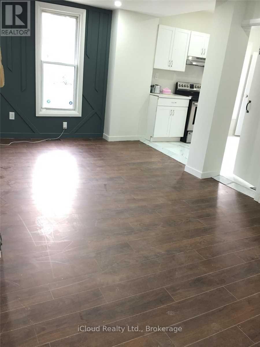 254 Tuscarora Street, Windsor, Ontario  N9A 3L5 - Photo 3 - X12743272