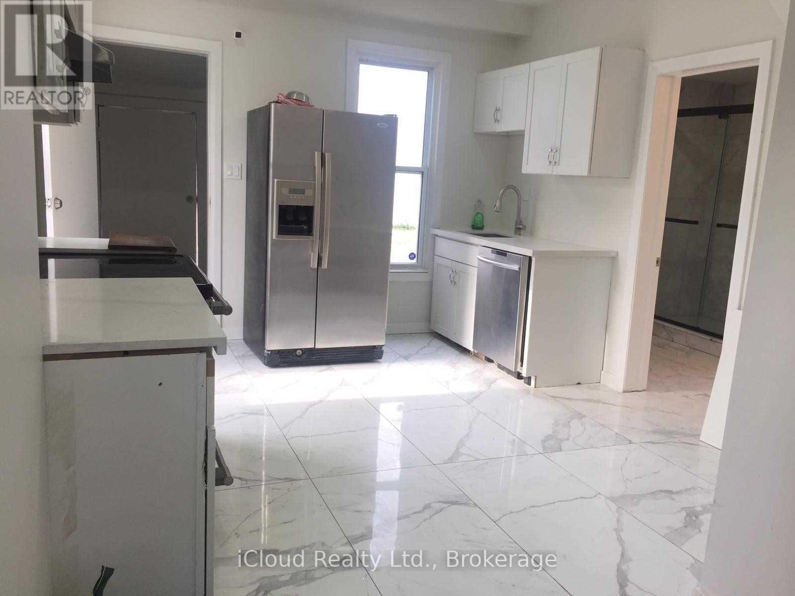 254 Tuscarora Street, Windsor, Ontario  N9A 3L5 - Photo 2 - X12743272