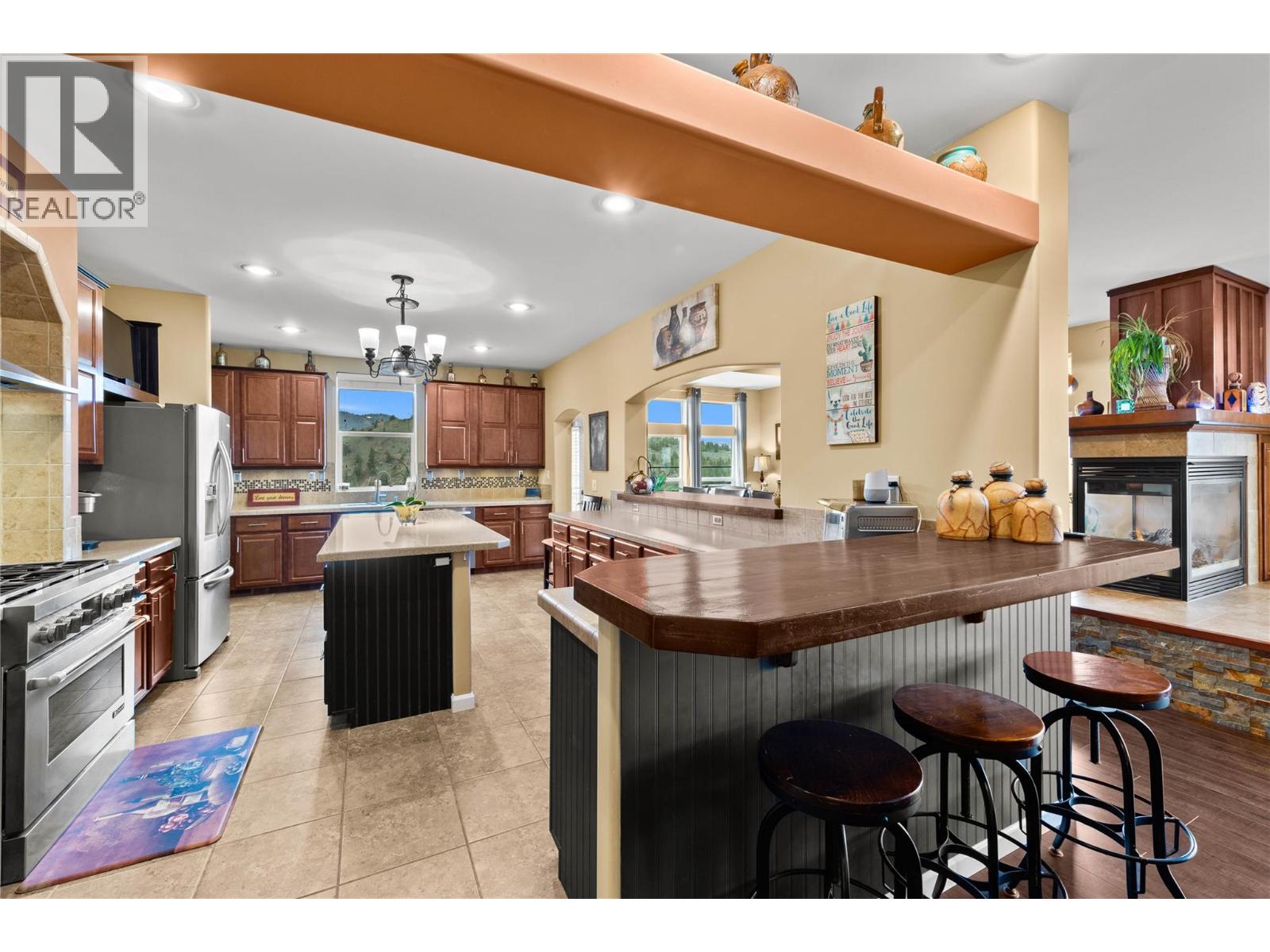 7629 Barnhartvale Road, Kamloops, British Columbia  V2C 6T7 - Photo 6 - 10374424