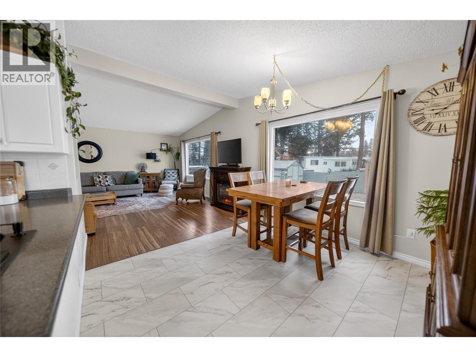 1020 19th Avenue S, Cranbrook, British Columbia  V1C 3E8 - Photo 8 - 10373853