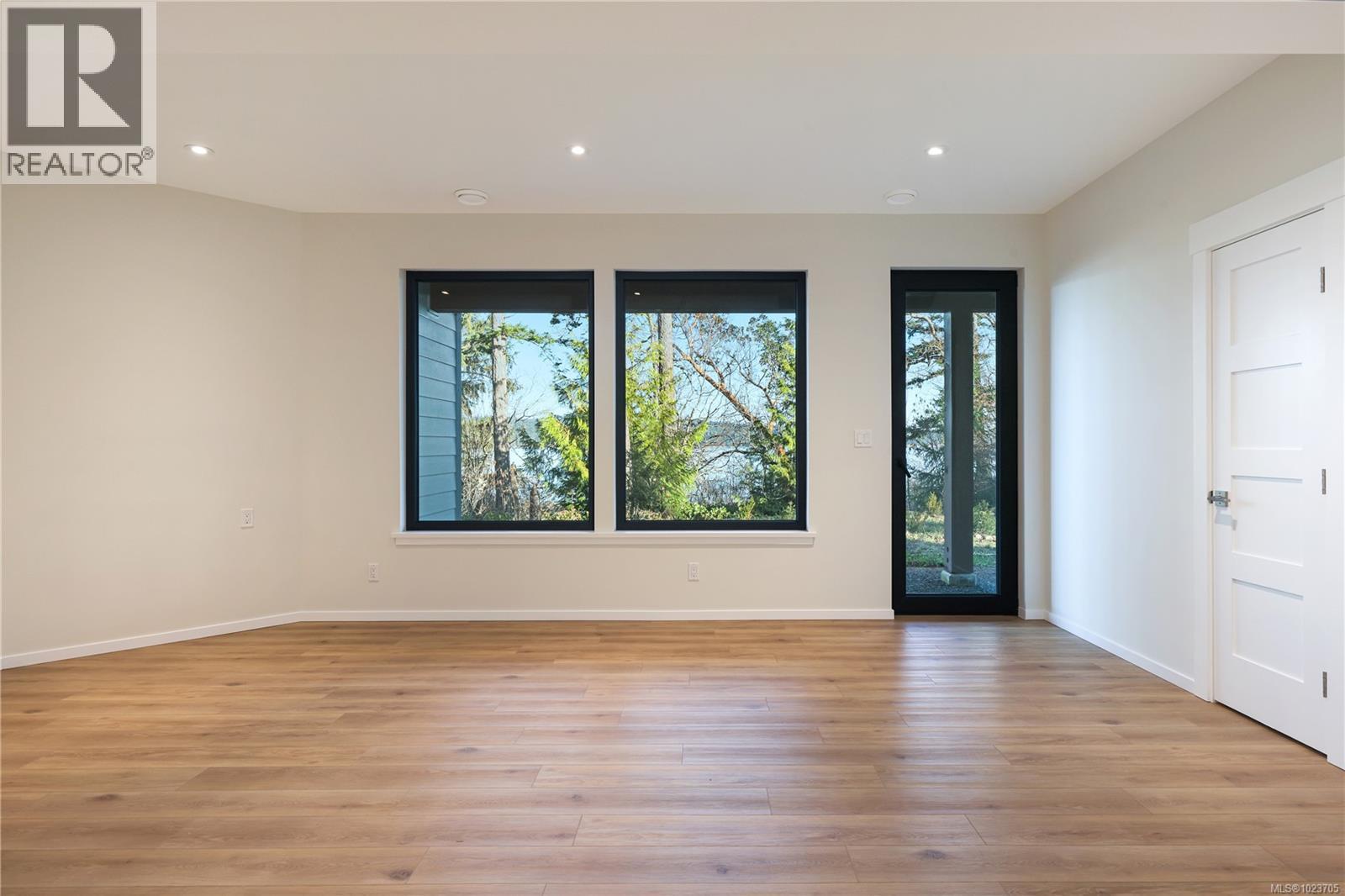 176 Baynes Dr, Fanny Bay, British Columbia V0R 1W0 - Photo 53 - 1023705