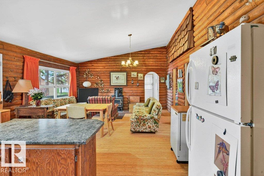 287 Lakeshore Dr, Rural Lac Ste. Anne County, Alberta  T0E 1V0 - Photo 9 - E4470186