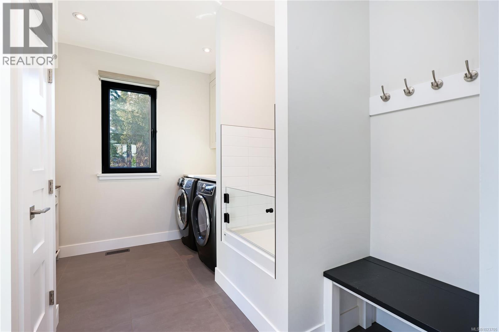 176 Baynes Dr, Fanny Bay, British Columbia V0R 1W0 - Photo 36 - 1023705