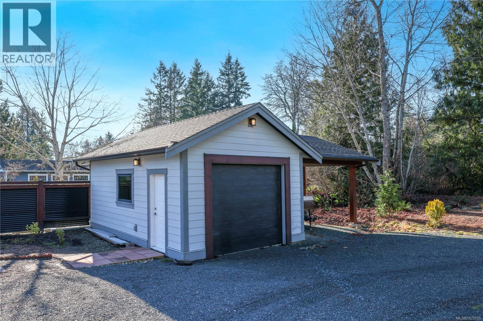 176 Baynes Dr, Fanny Bay, British Columbia V0R 1W0 - Photo 82 - 1023705