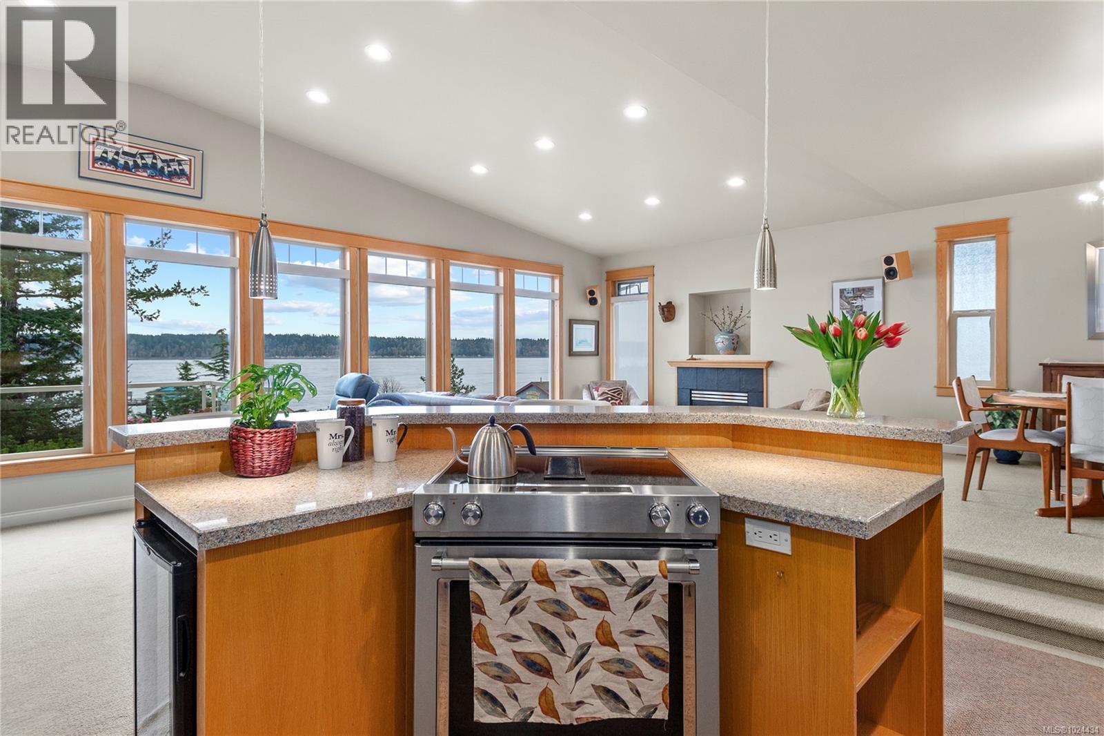 636 Island Hwy, Campbell River, British Columbia  V9W 2C3 - Photo 8 - 1024434