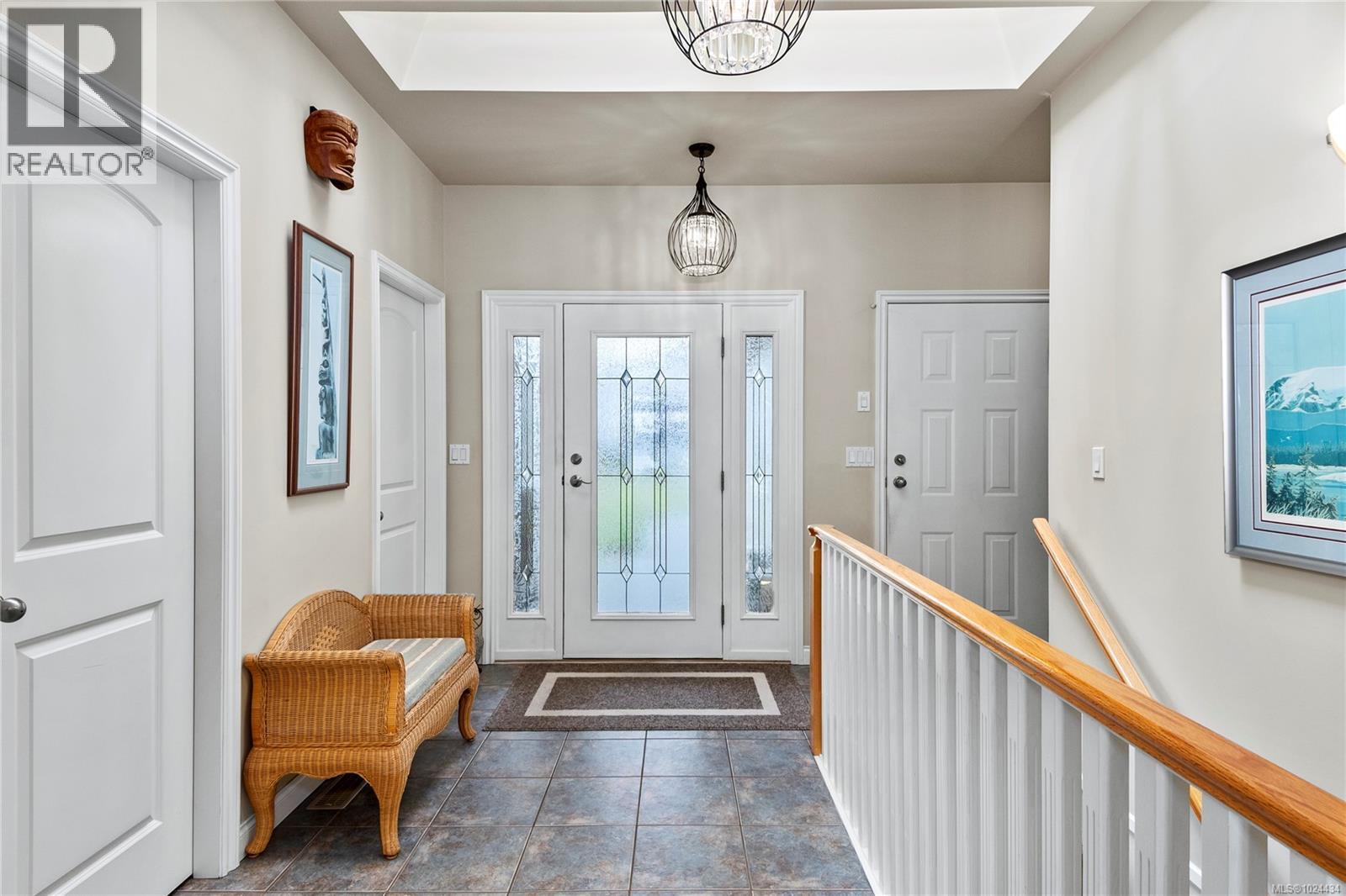 636 Island Hwy, Campbell River, British Columbia  V9W 2C3 - Photo 3 - 1024434