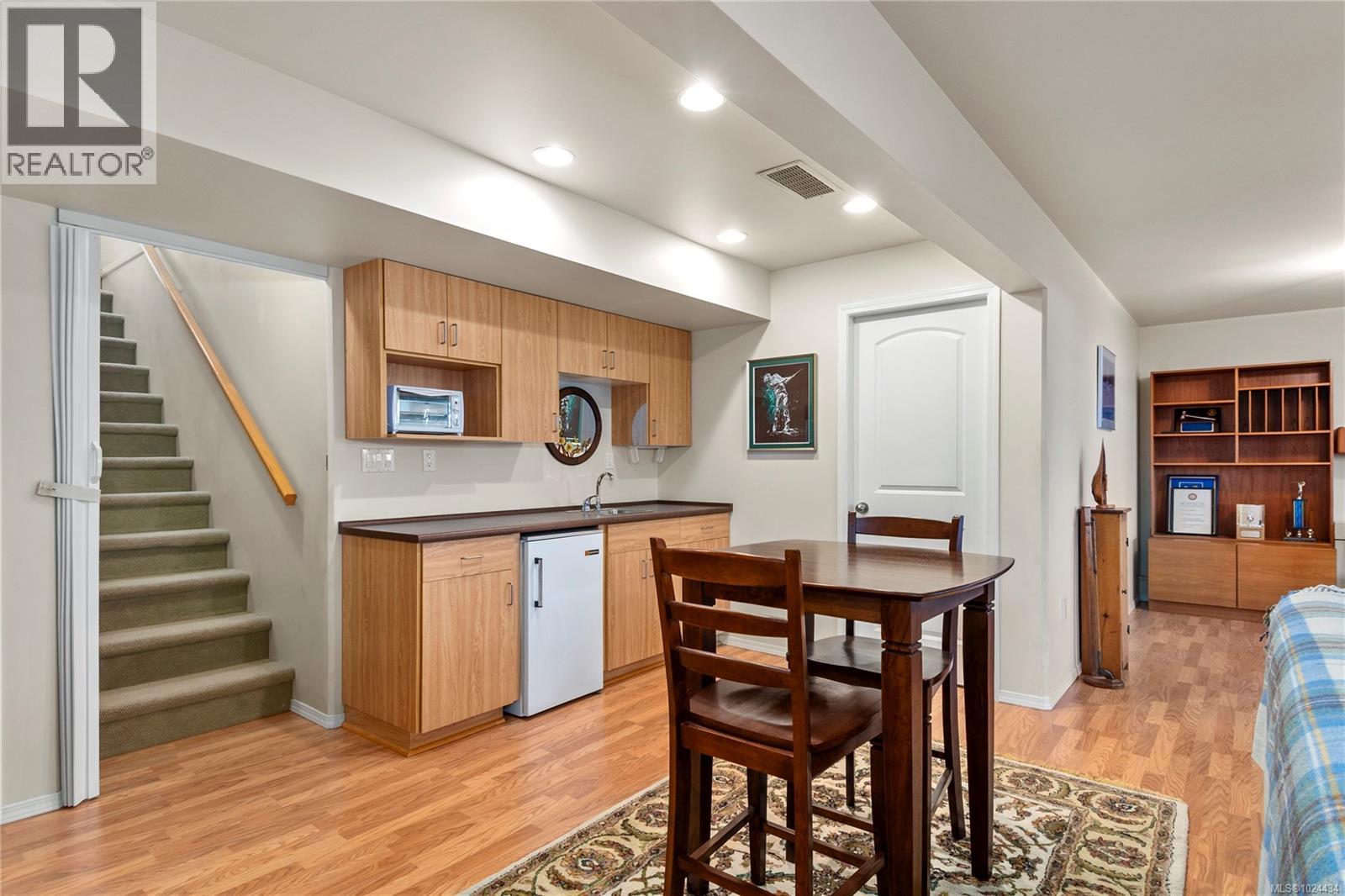 636 Island Hwy, Campbell River, British Columbia  V9W 2C3 - Photo 36 - 1024434