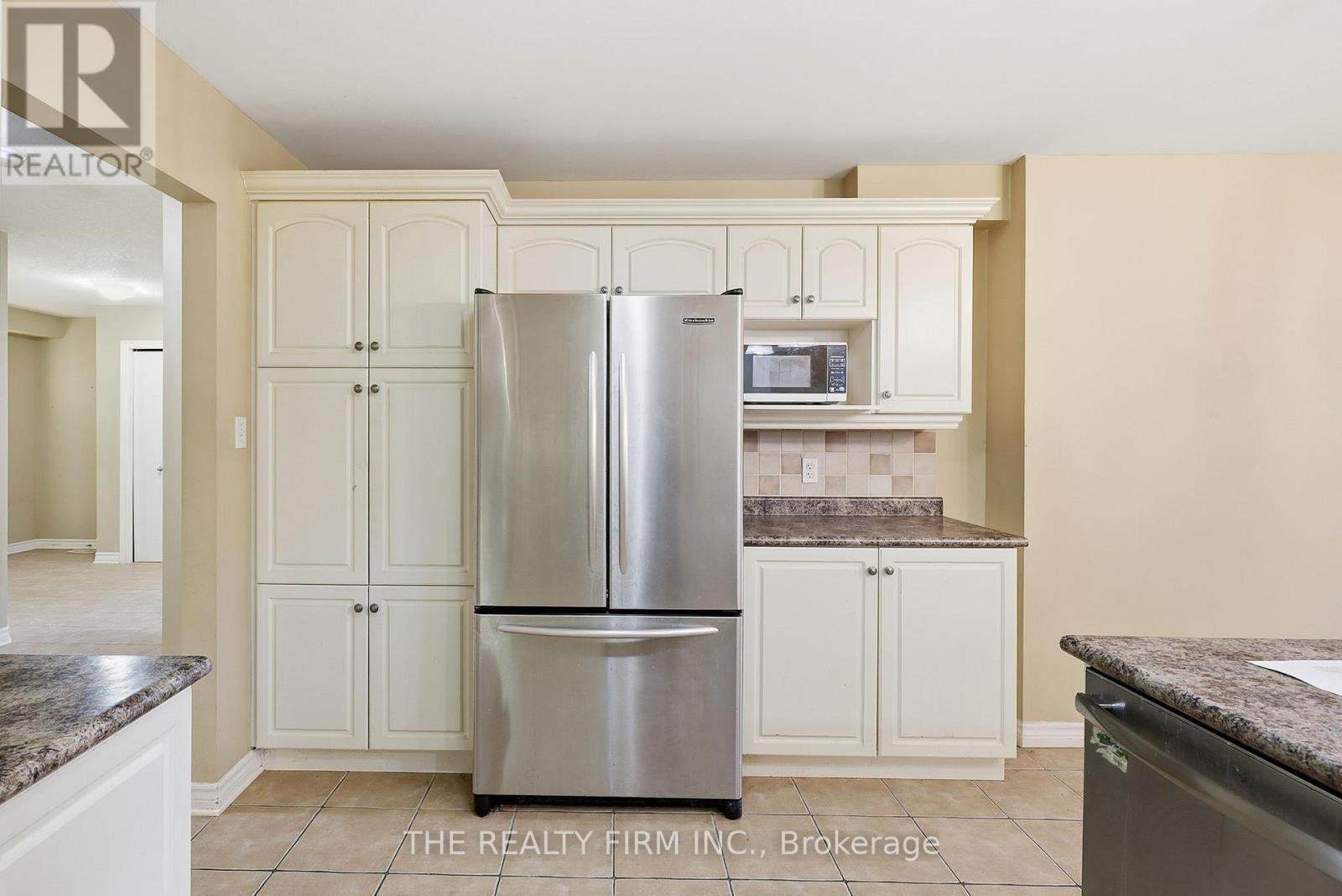 1012 Oakcrossing Road, London North, Ontario  N6H 0A8 - Photo 11 - X12743480