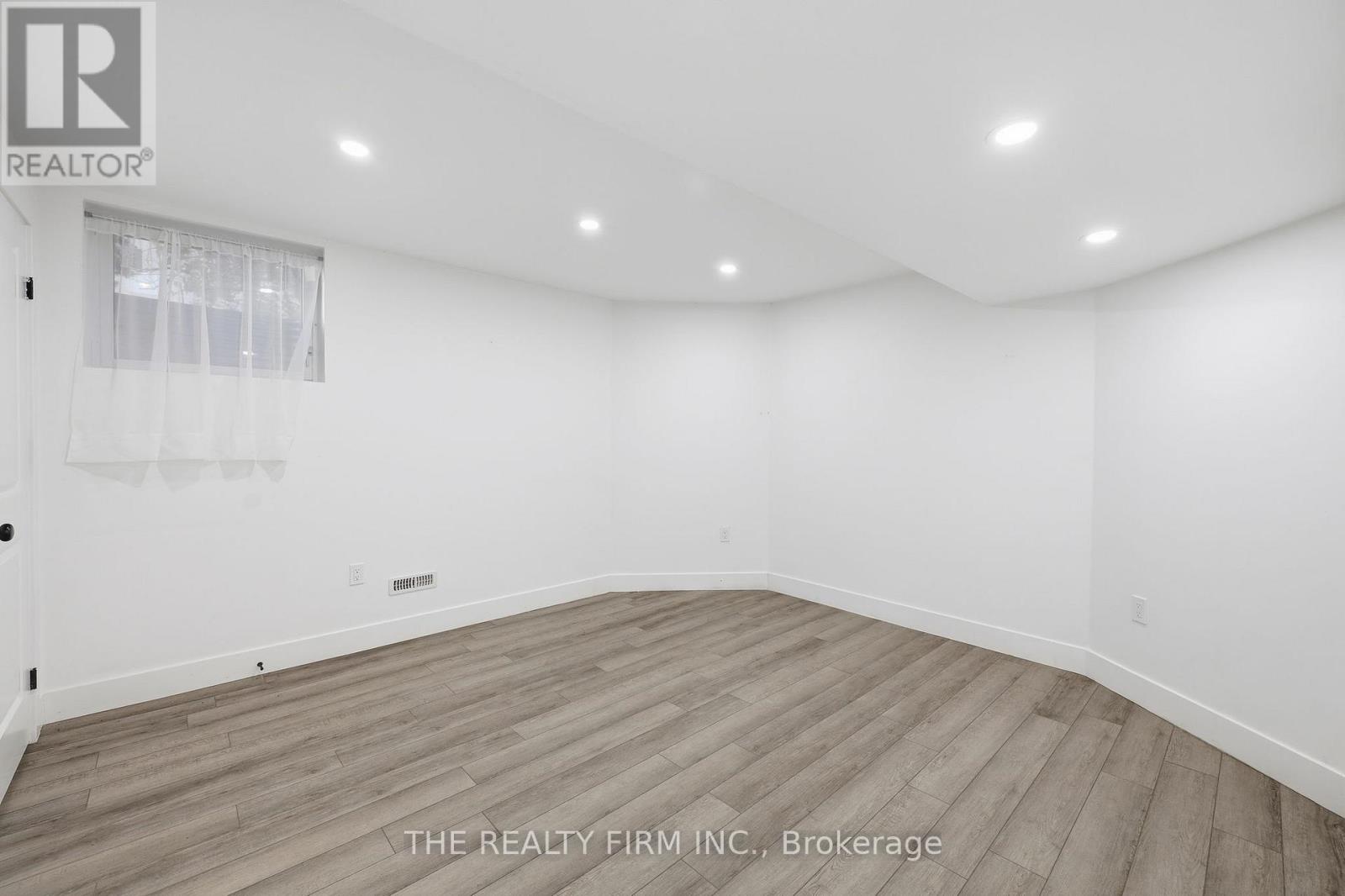 1012 Oakcrossing Road, London North, Ontario  N6H 0A8 - Photo 42 - X12743480