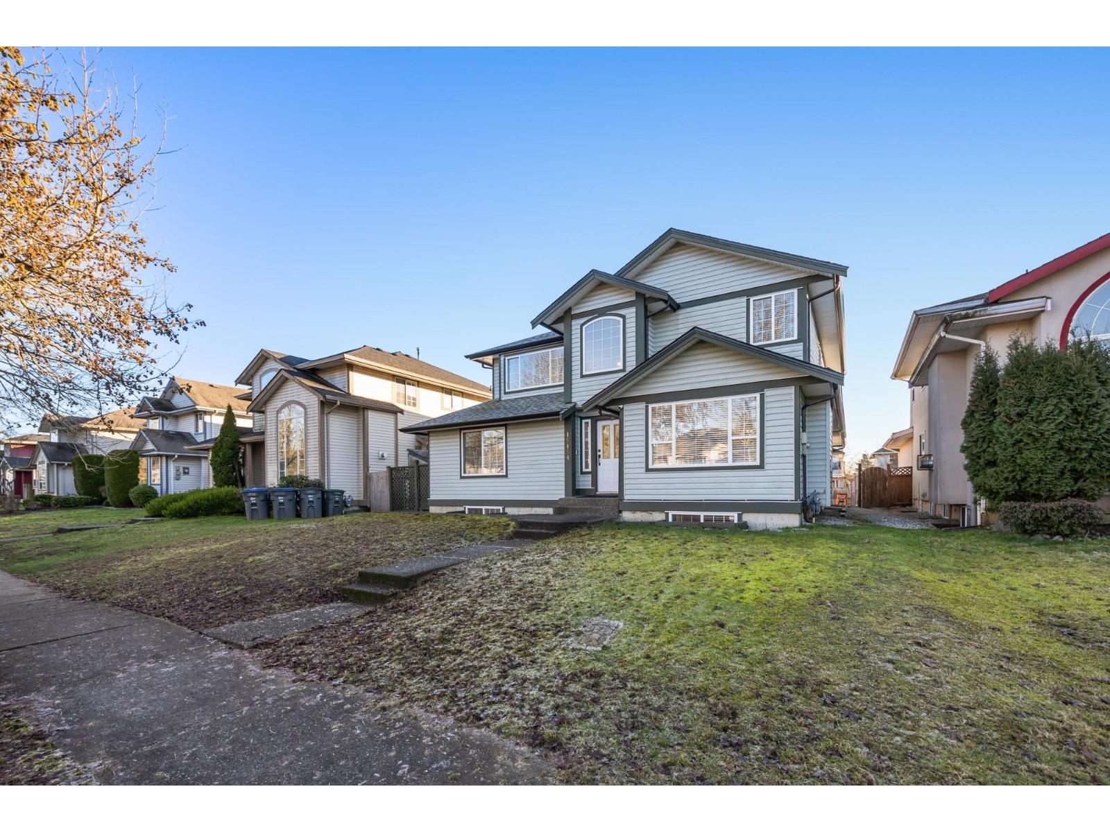 15458 110 Avenue, Surrey, British Columbia  V3R 0X1 - Photo 3 - R3072308