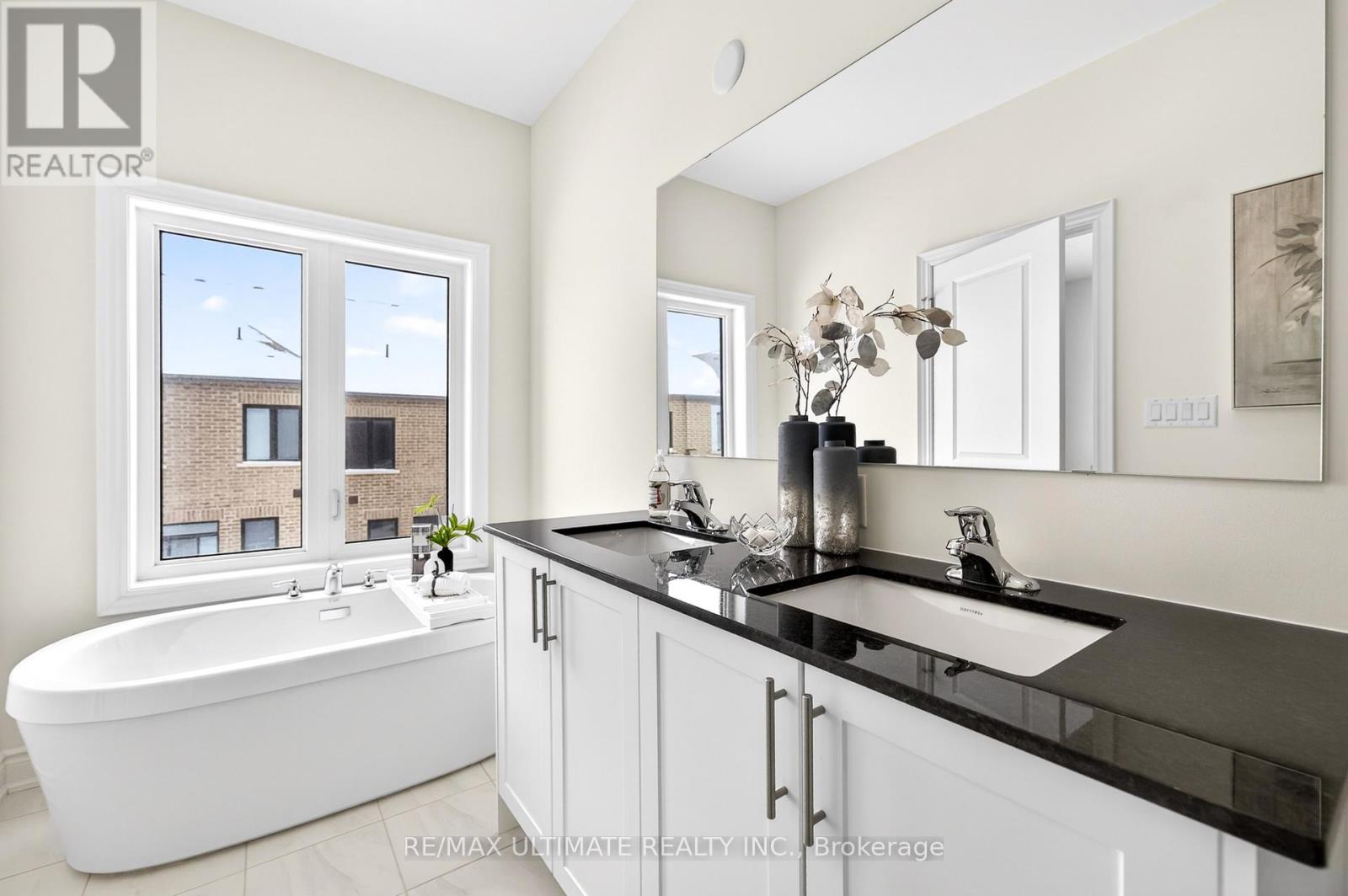 12 Singhampton Road, Vaughan, Ontario  L4H 5J6 - Photo 34 - N12741414