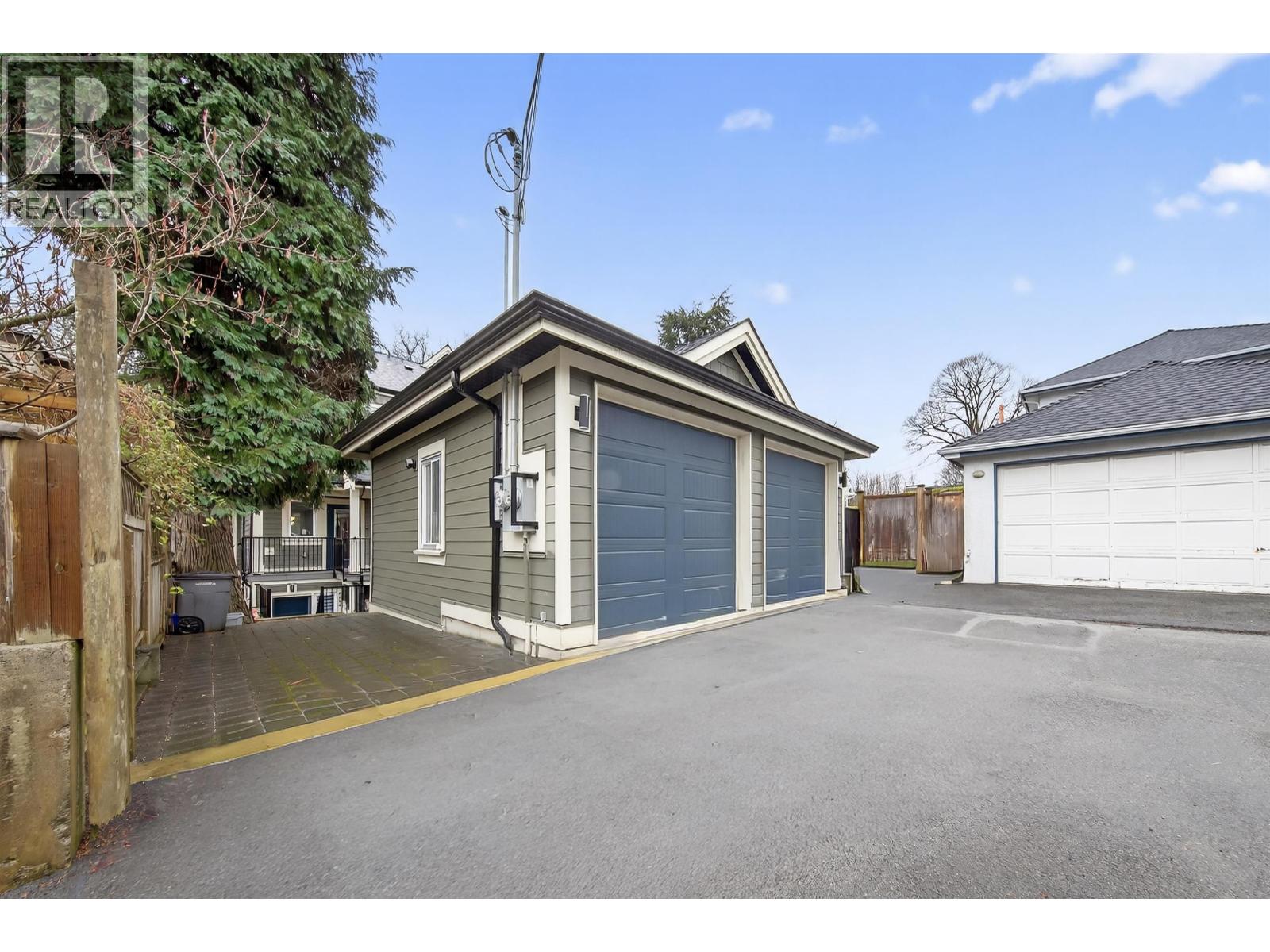 6532 Angus Drive, Vancouver, British Columbia V6P 5H9 - Photo 1 - R3084923