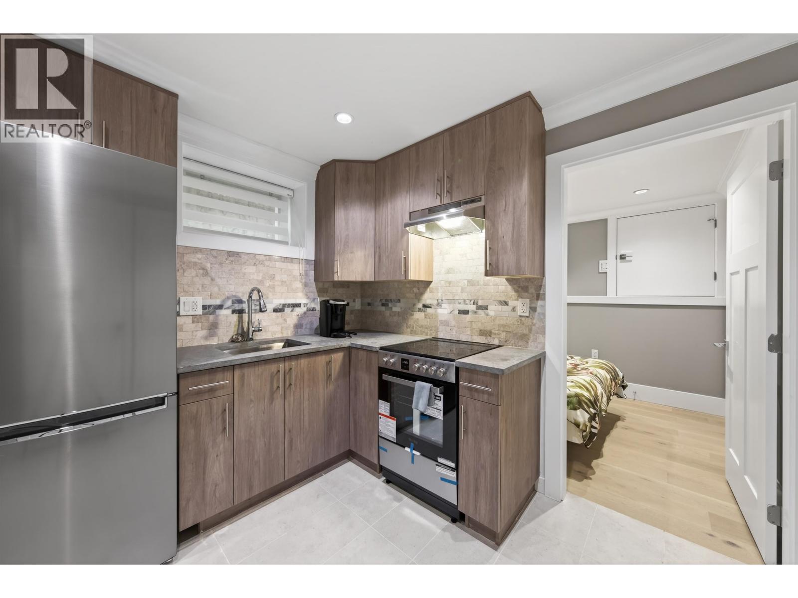 6532 Angus Drive, Vancouver, British Columbia V6P 5H9 - Photo 17 - R3084923