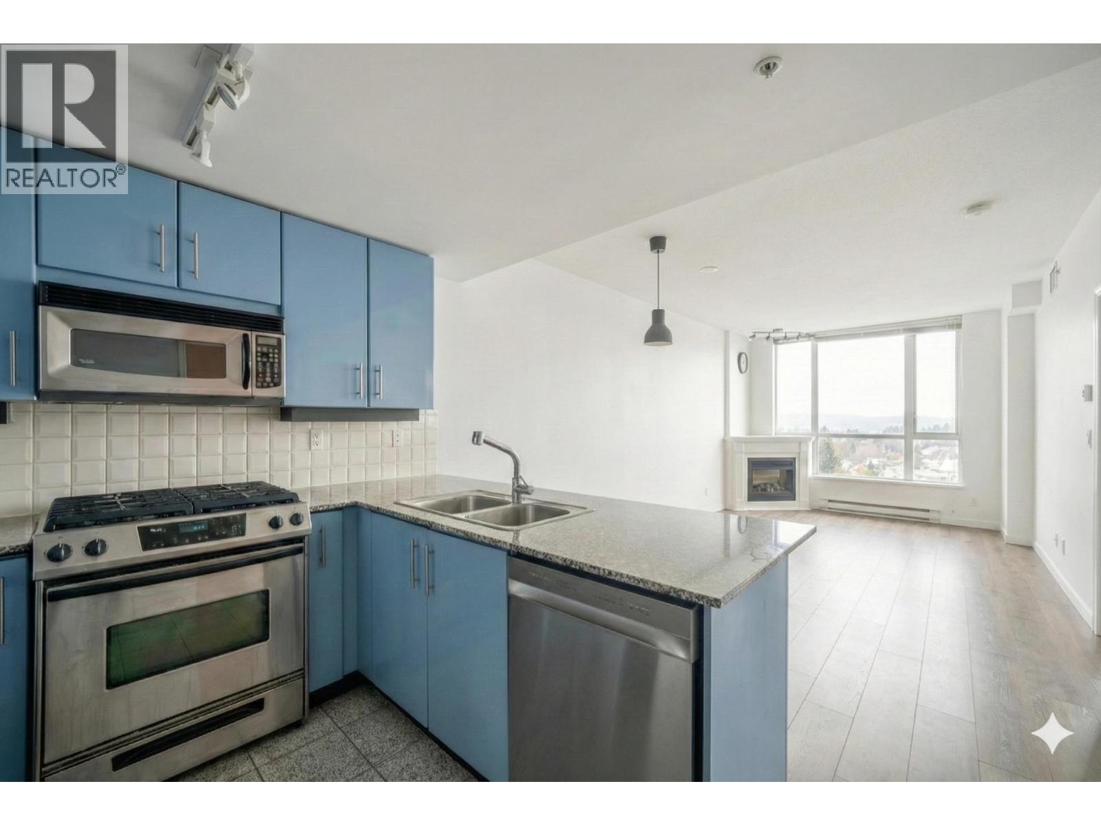 2102 188 E Esplanade Street, North Vancouver, British Columbia  V7L 4Y1 - Photo 15 - R3084930